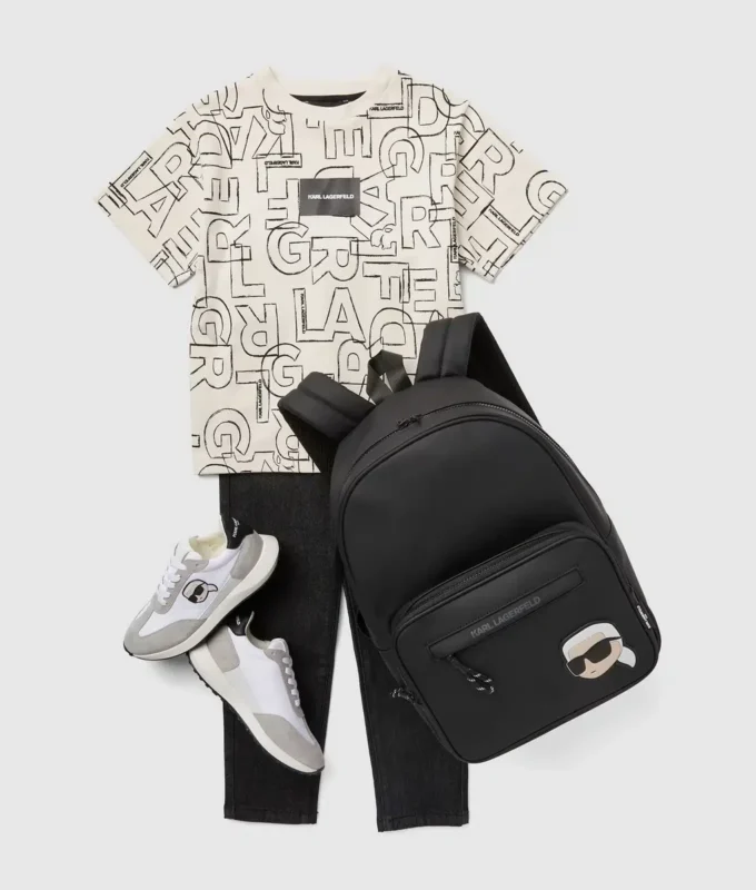 T-shirt med print overalt til drenge
