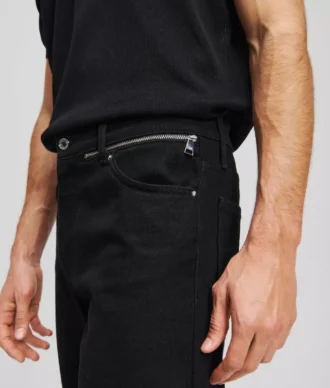 TAPERED JEANS MED LYNLÅS