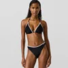 Triangel-bikinitop med bølget kant