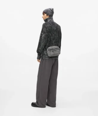 Vaskede denim crossbody taske